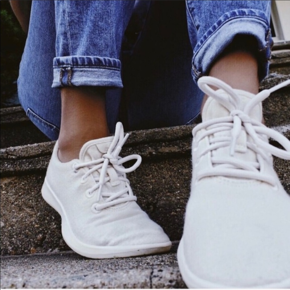 Allbirds women’s 7 white